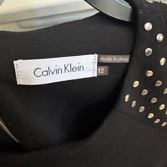 Calvin Klein black shift dress cap sleeves silver accents - Picture 6 of 9